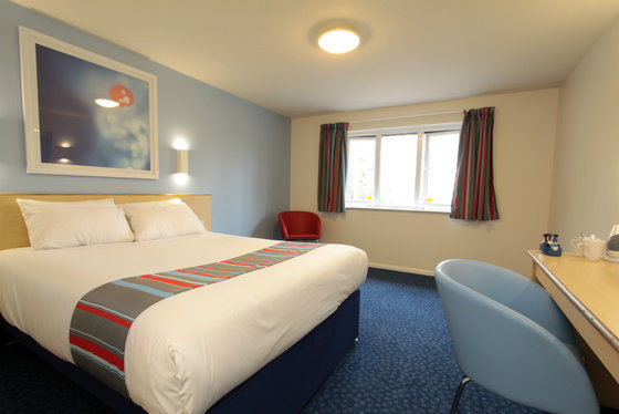 Travelodge Cardiff Llanedeyrn Стая снимка